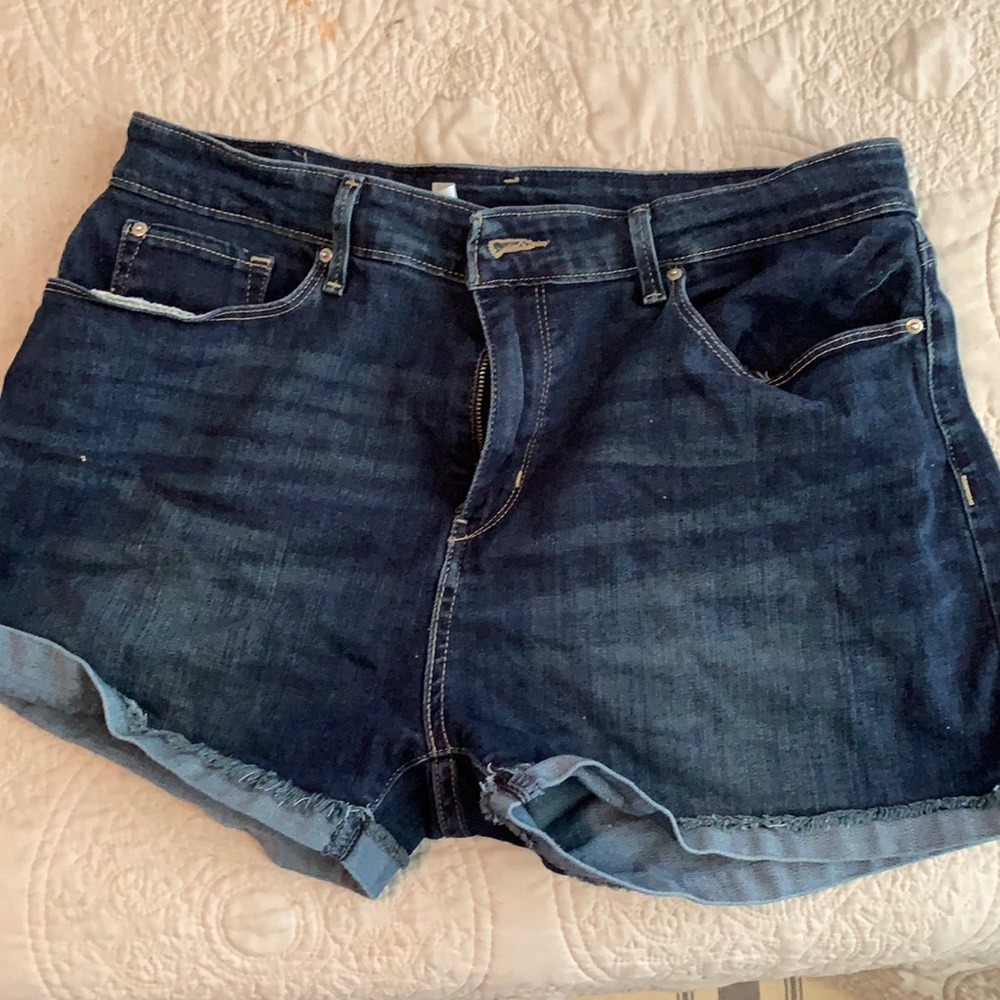 Levi blue denim shorts